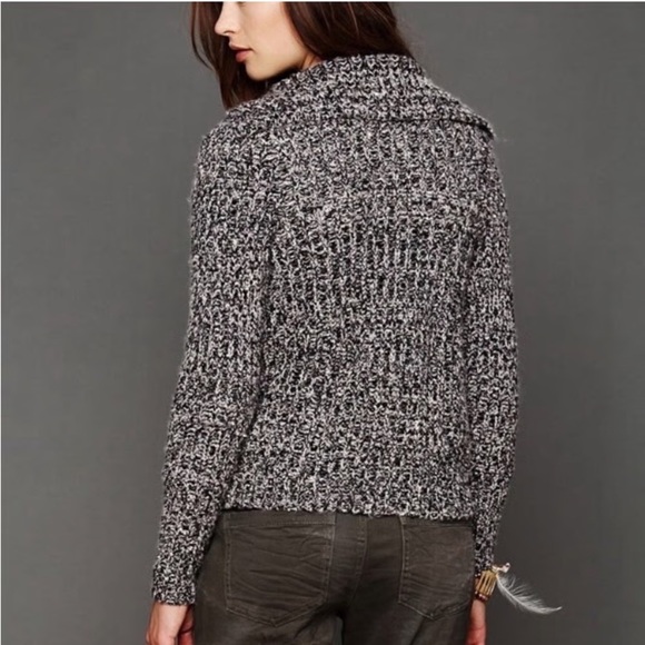 Free People Asymmetrical Moto Zip Knit Sweater Jacket size Medium - Picture 2 of 10
